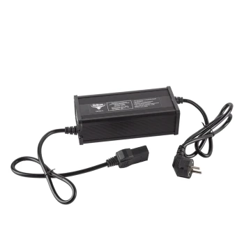 Зарядное устройство Rutrike для LiFePo4 аккумуляторов 60V52AH (73V 10A) SB120